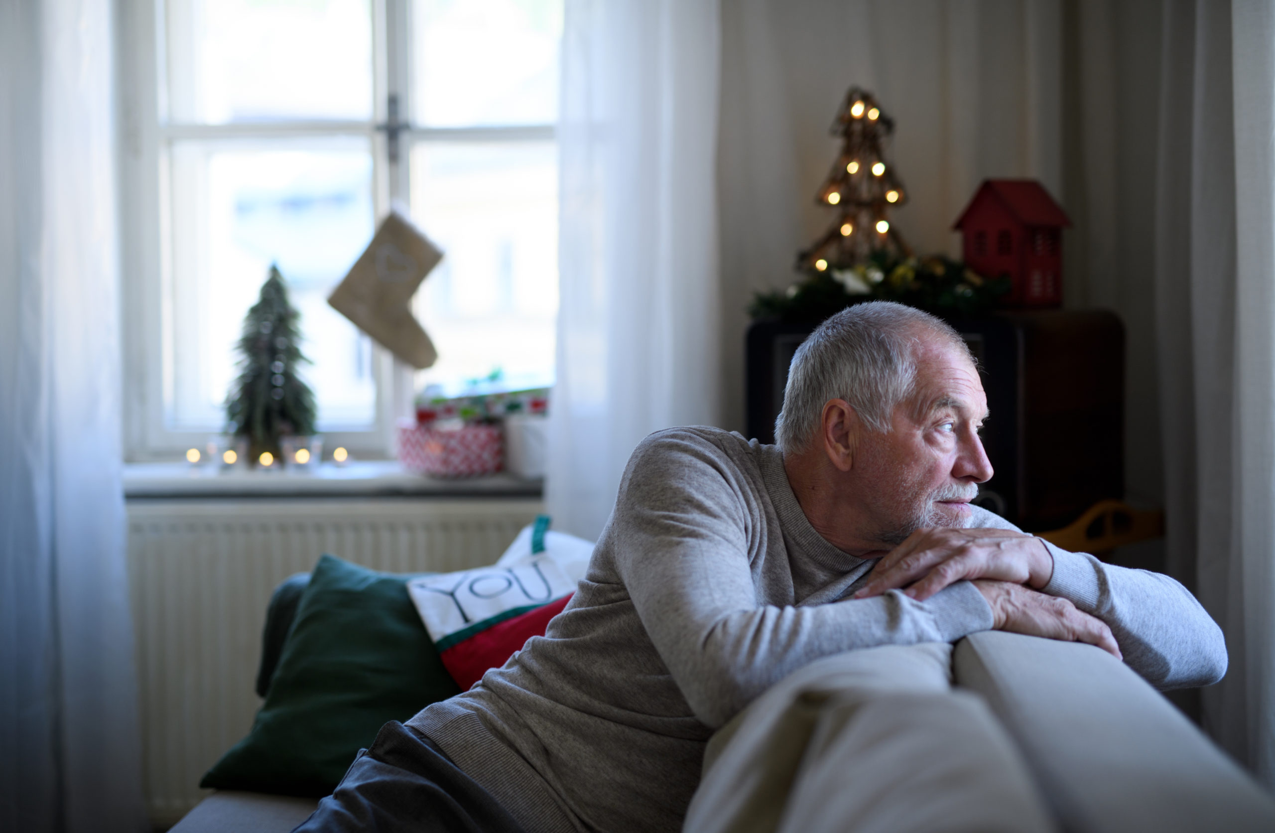 elderly person feeling depressed during holiday time